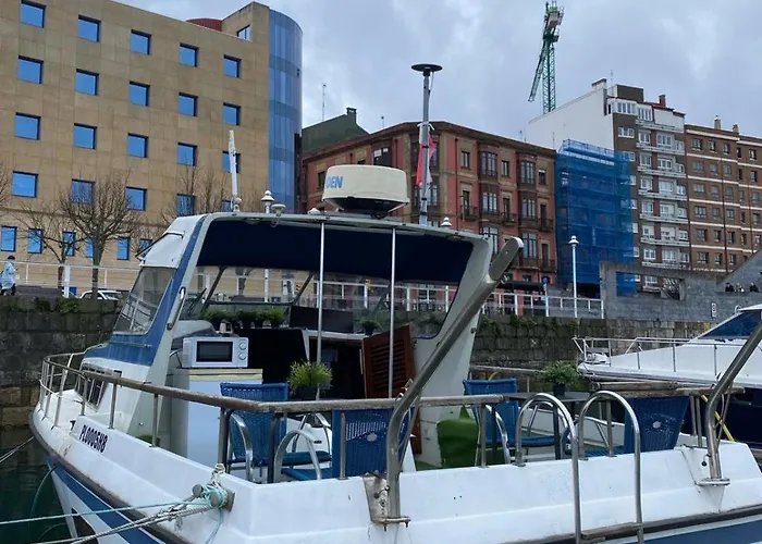 Experiencia En El Mar C Hotel en barco *