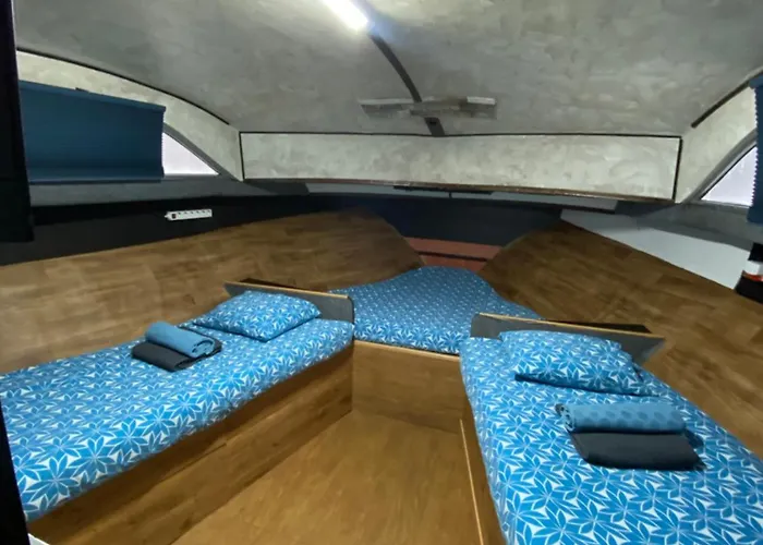 Hotel en barco Experiencia En El Mar C